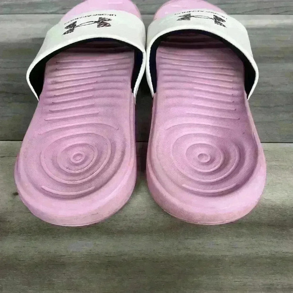 Girls Under Armour slides Y4 or womens 5.5 pink white comfy sandals beach - Picture 6 of 9